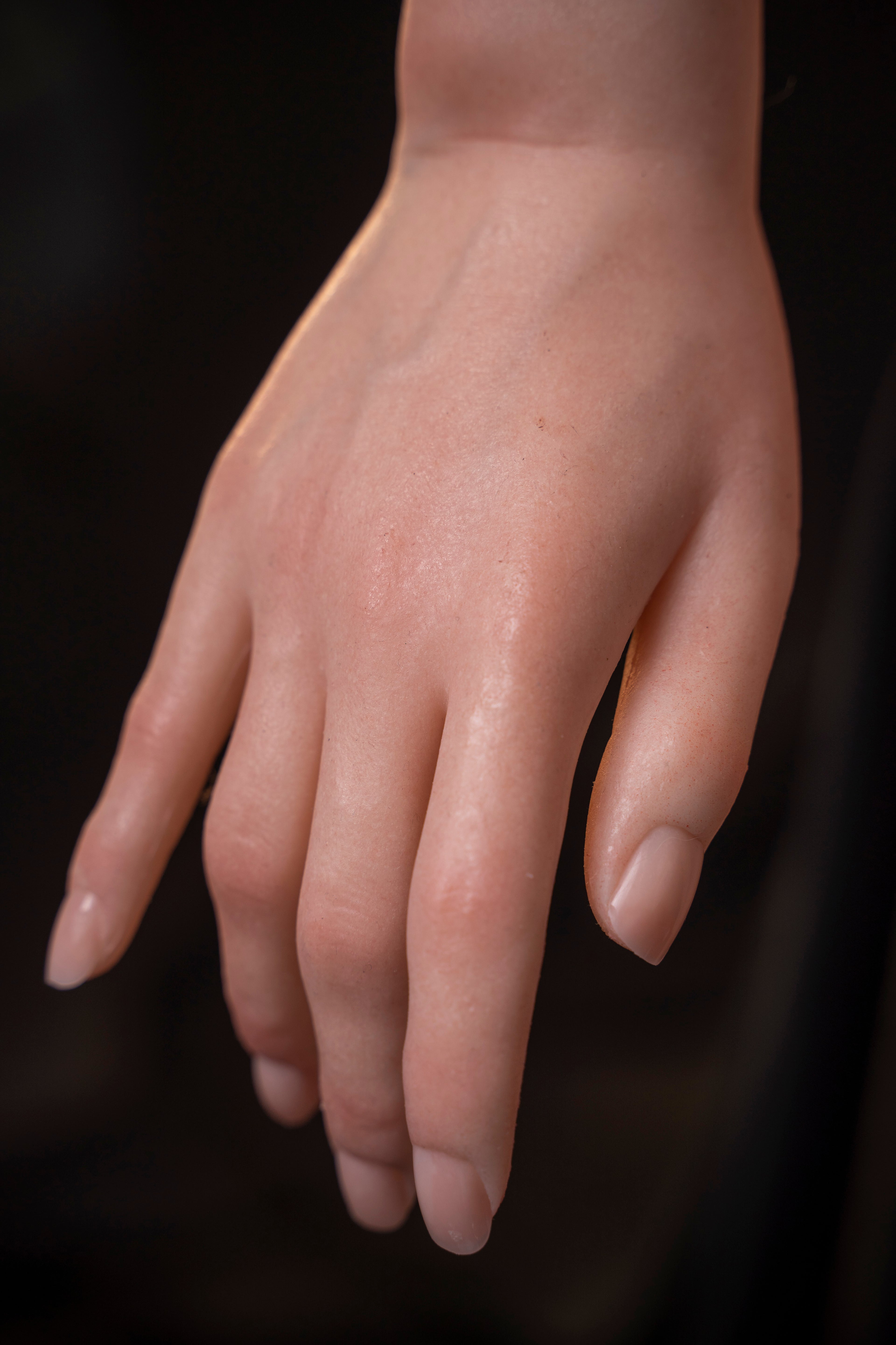 【Aika】  Bambola realistica in silicone integrale, non gonfiabile, per uomo. Versione femminile a grandezza naturale, utilizzabile come compagna e giocattolo per adulti.